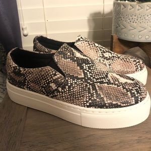 Snakeskin shoes